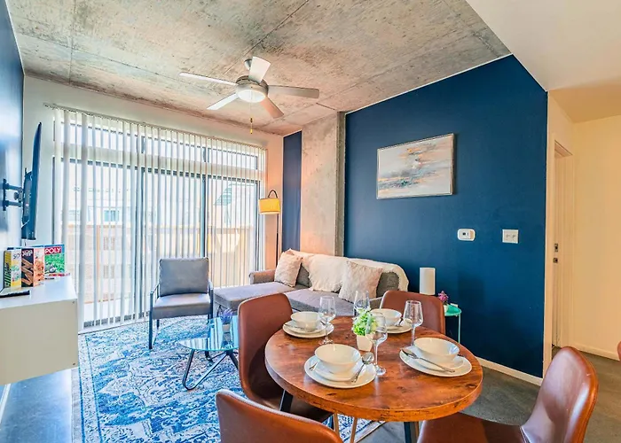 Prime Downtown Location W Gym Pool And Parking * Phoenix