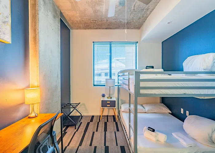 Prime Downtown Location W Gym Pool And Parking * Phoenix